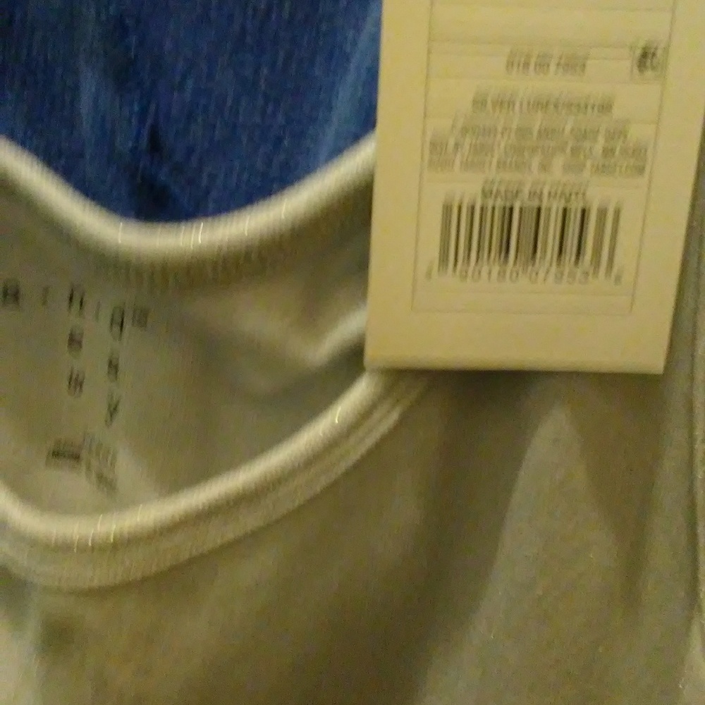 White tank chine..